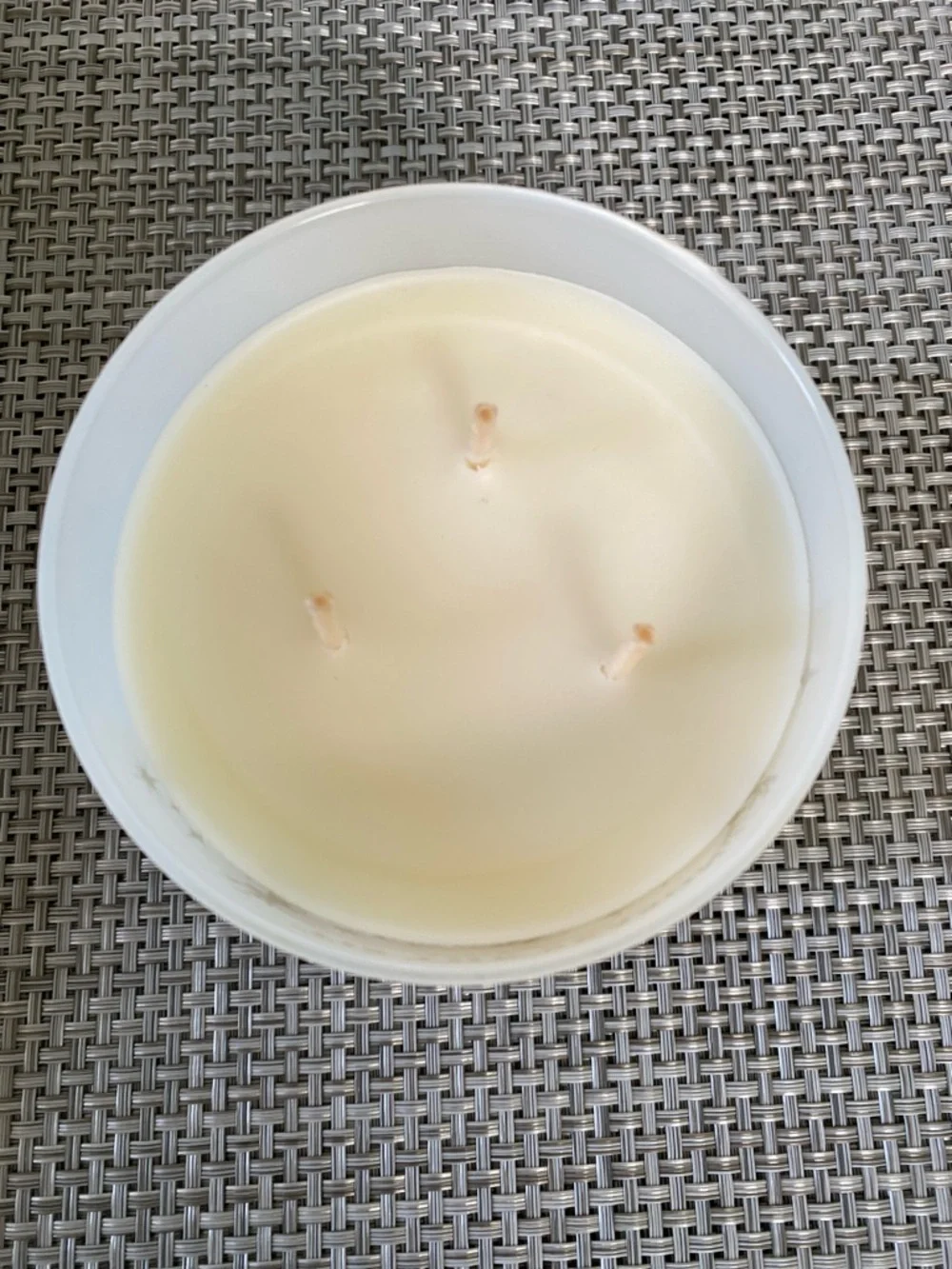 Bath & Body Works 'Tis The Season 3 wick Candle NWT - Picture 5 of 10